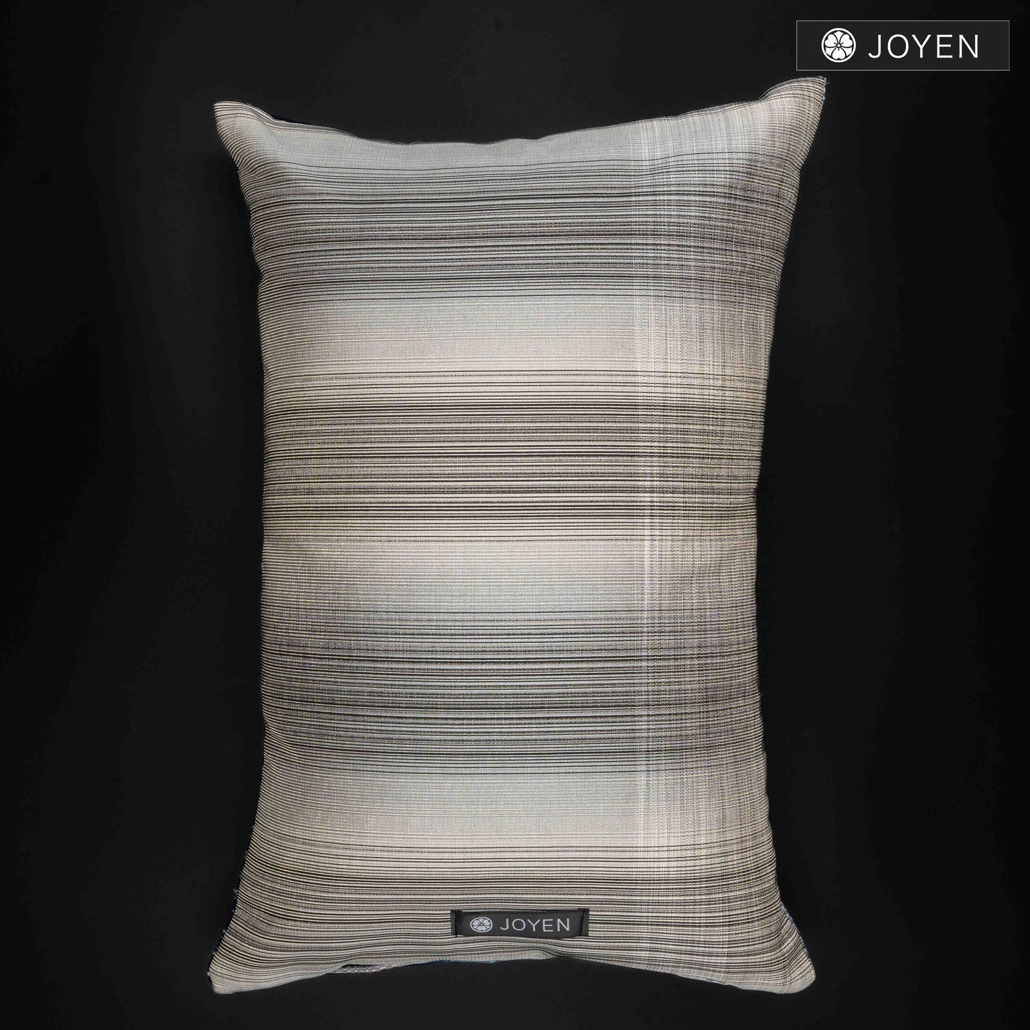 クッション 0409a