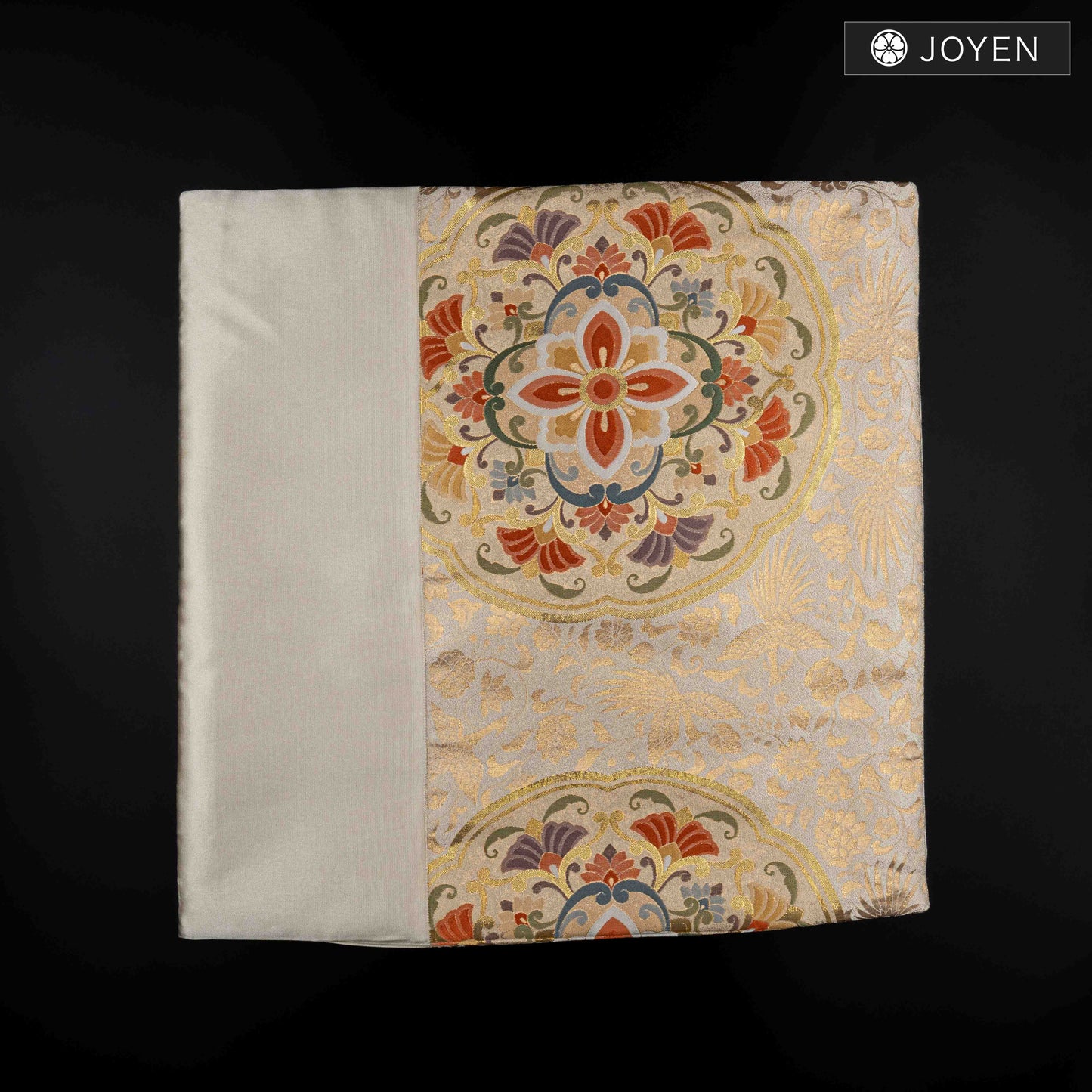 クッション 0657