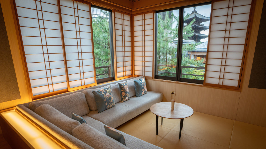 京都のモダンな和風宿「Campton 清水」でJOYENの西陣クッションと寛ぎの時間をお過ごしいただけます