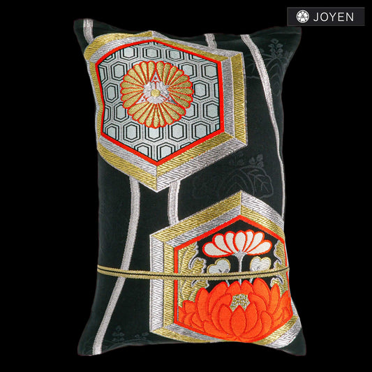 Cushion 30cmx45cm 0082