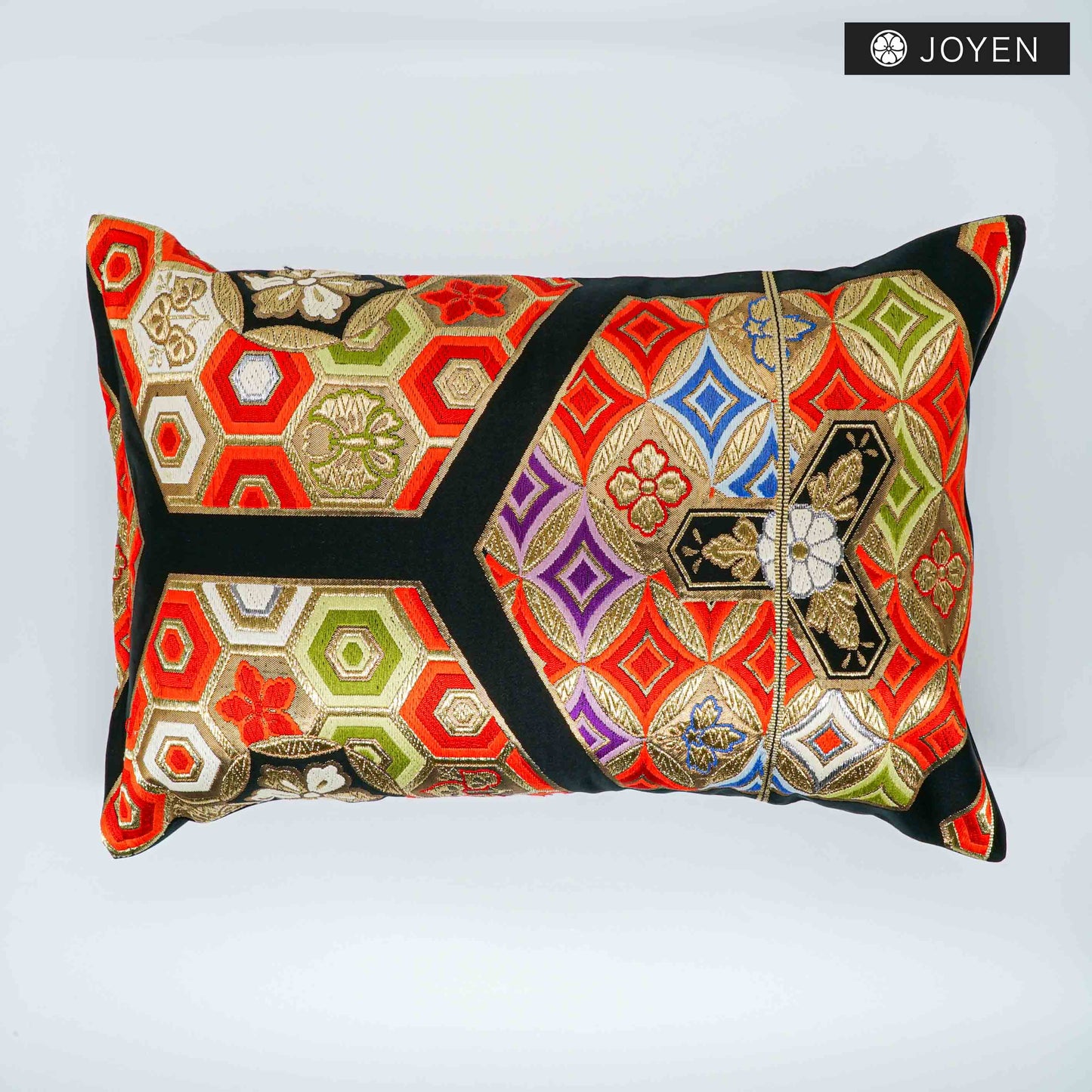 クッション 0143