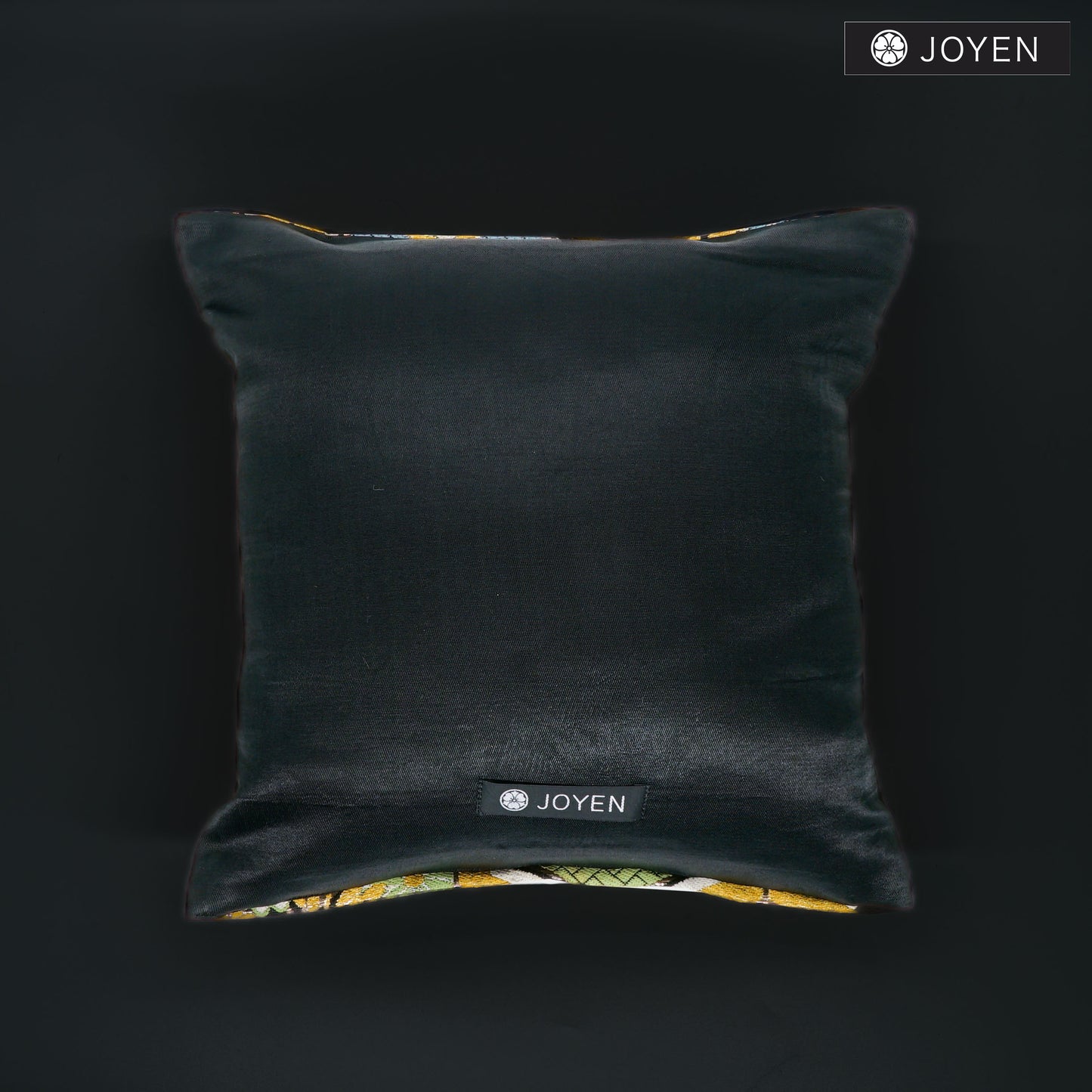 Cushion 30cmx30cm 0193