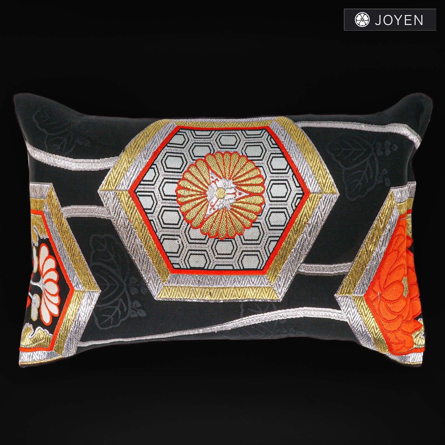 Cushion 30cmx45cm 0079