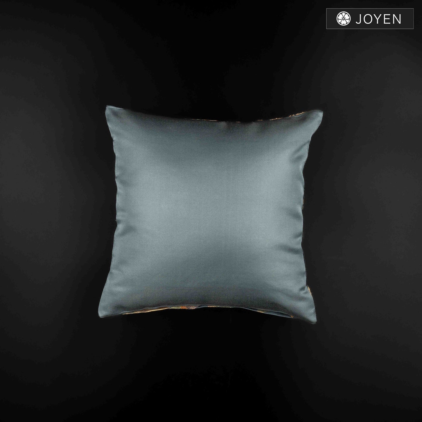 クッション 0649