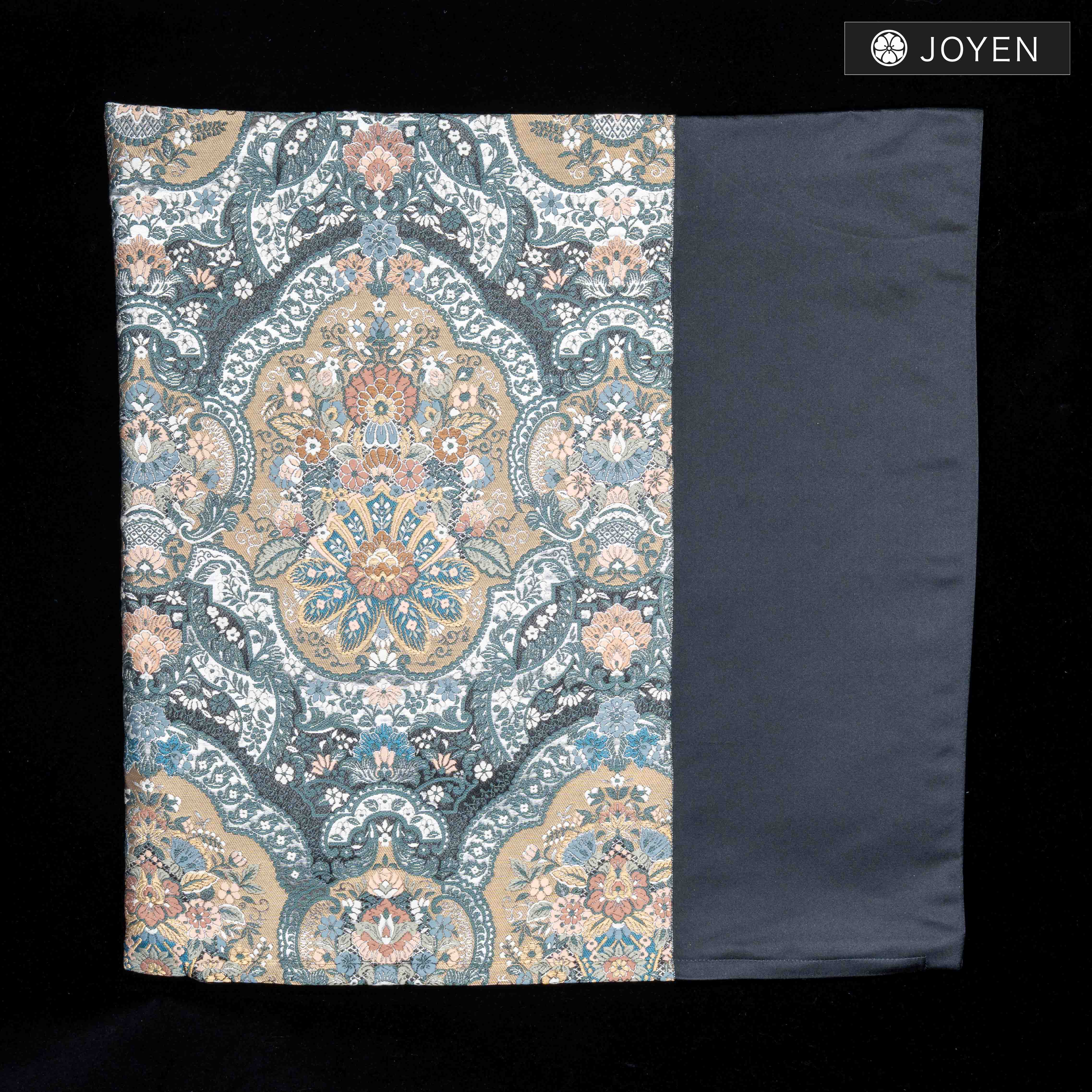 Cushion 45cmx45cm  0724