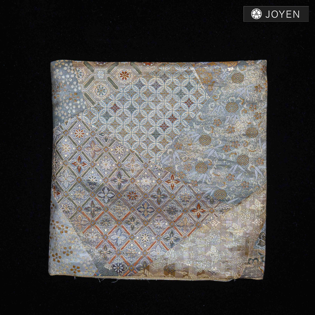 Cushion 30cmx30cm 0744