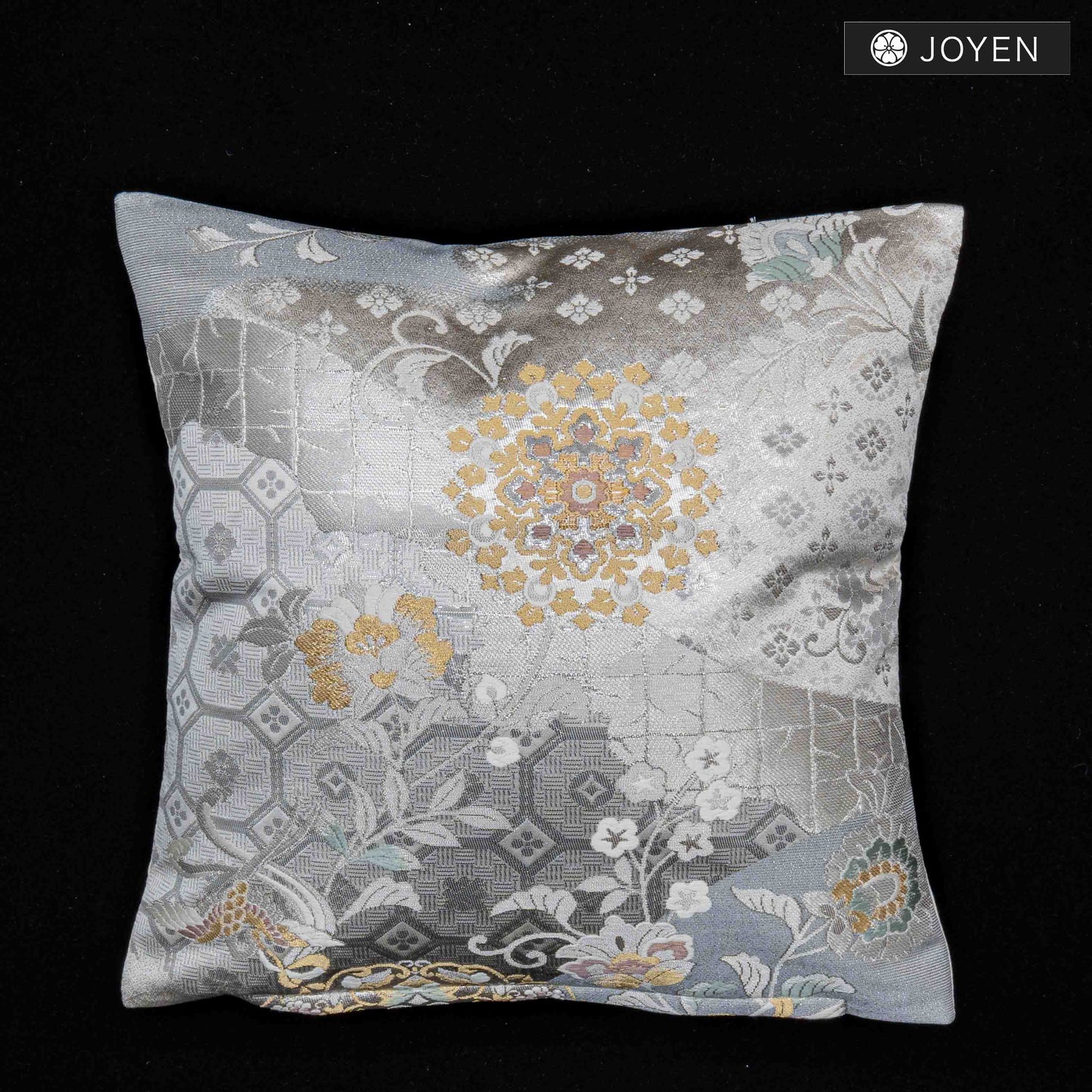 Cushion 30cmx30cm 0748
