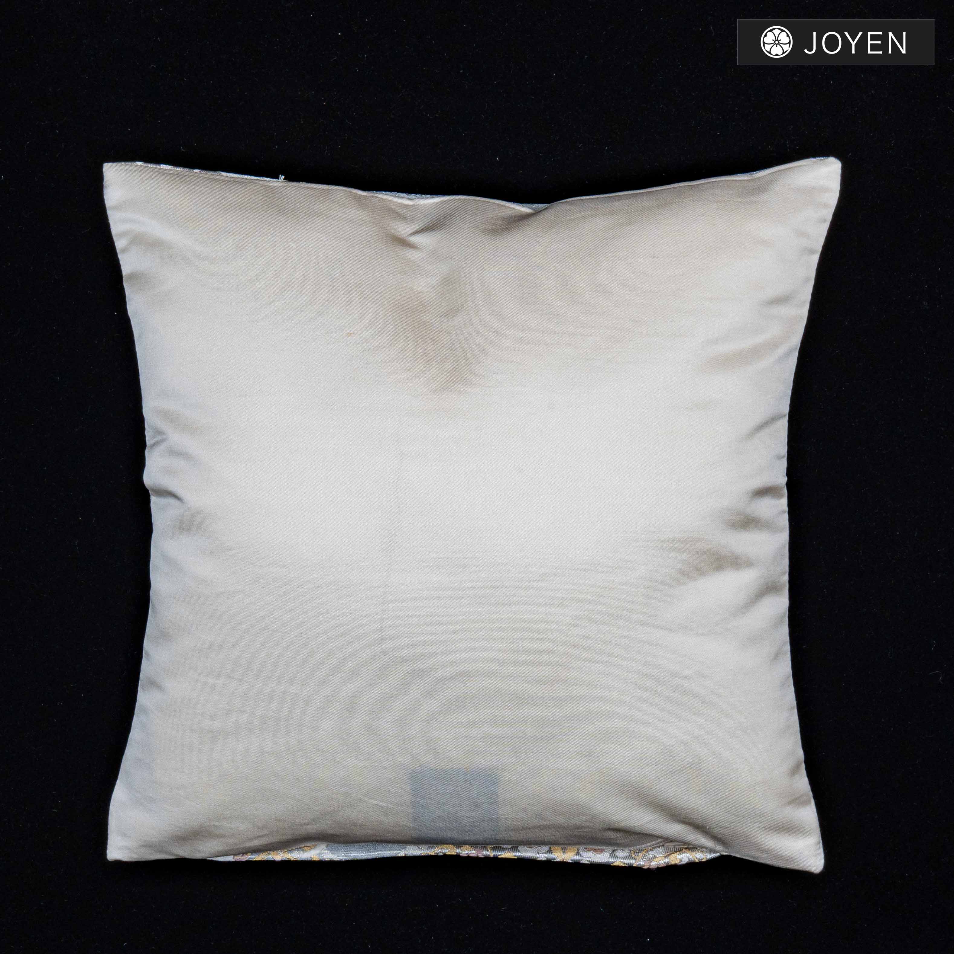 Cushion 30cmx30cm 0748