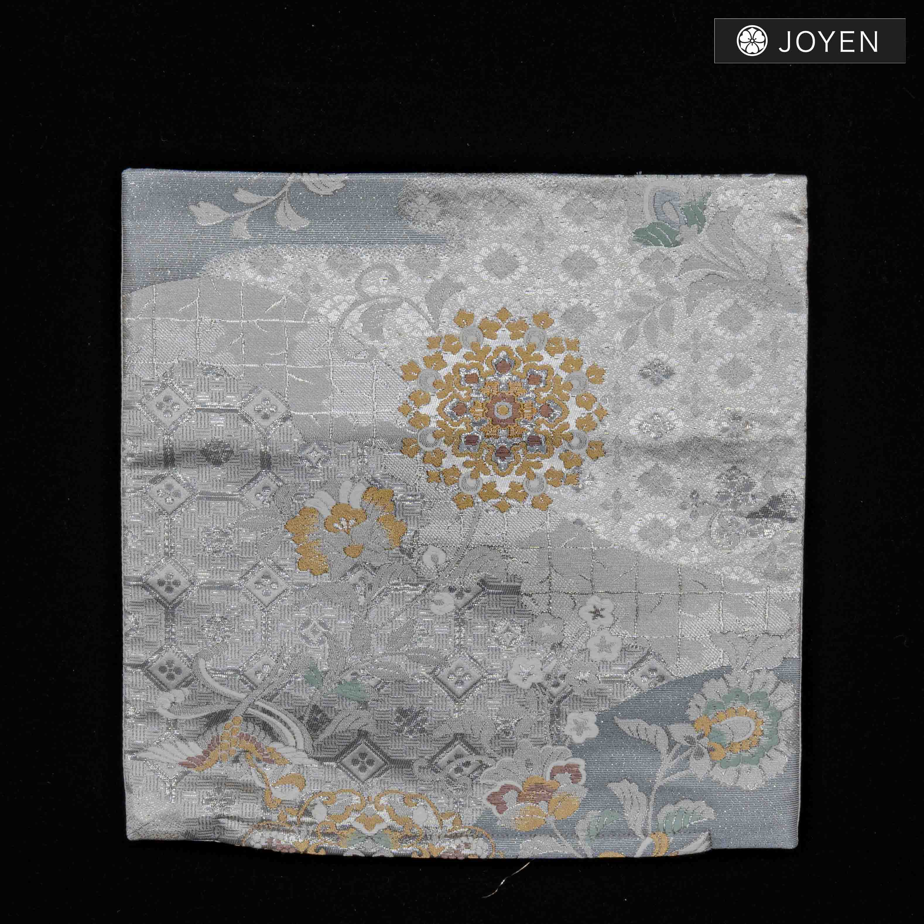 Cushion 30cmx30cm 0748