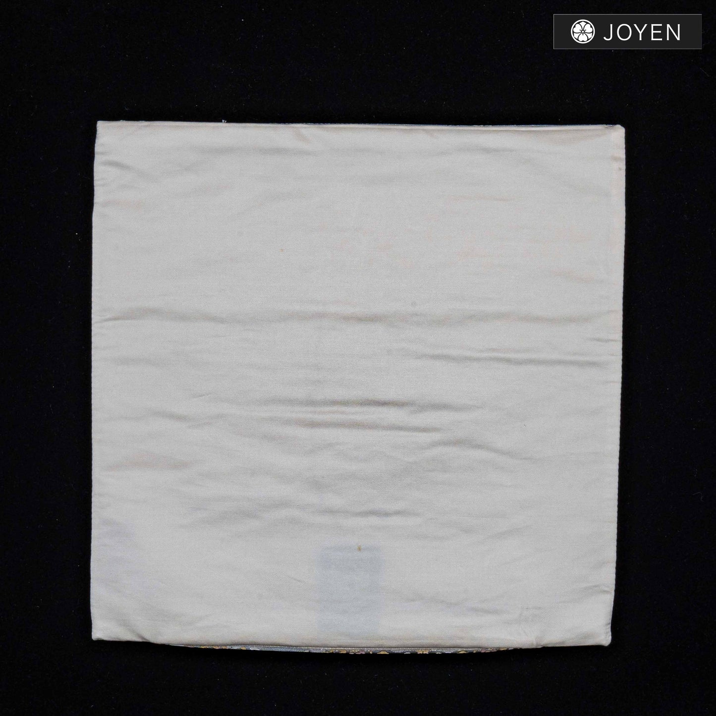 Cushion 30cmx30cm 0748