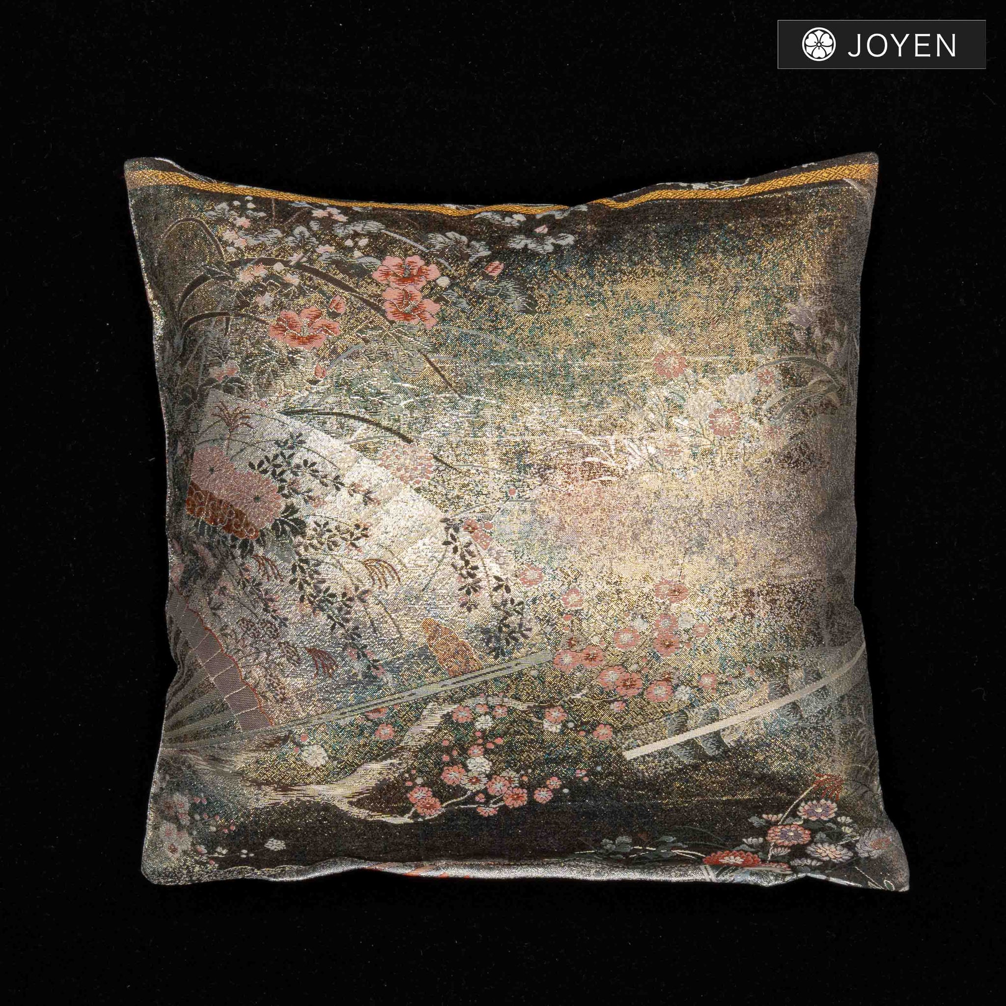 Cushion 30cmx30cm 0751